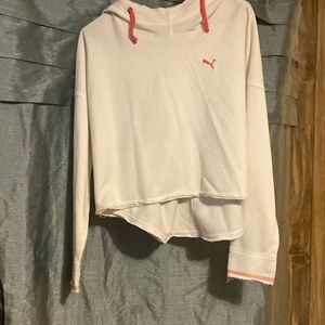 Crop top puma hoodie only worn a couple times